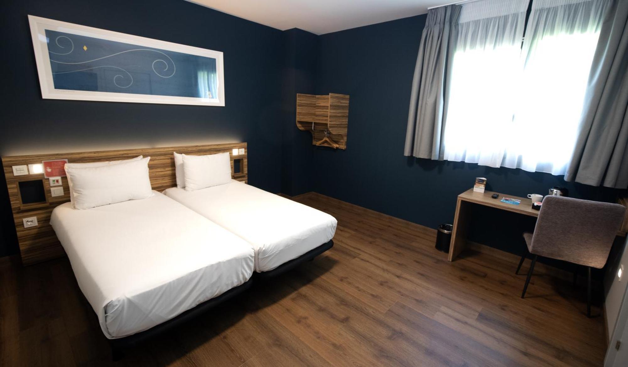 Travelodge Madrid Metropolitano Room photo