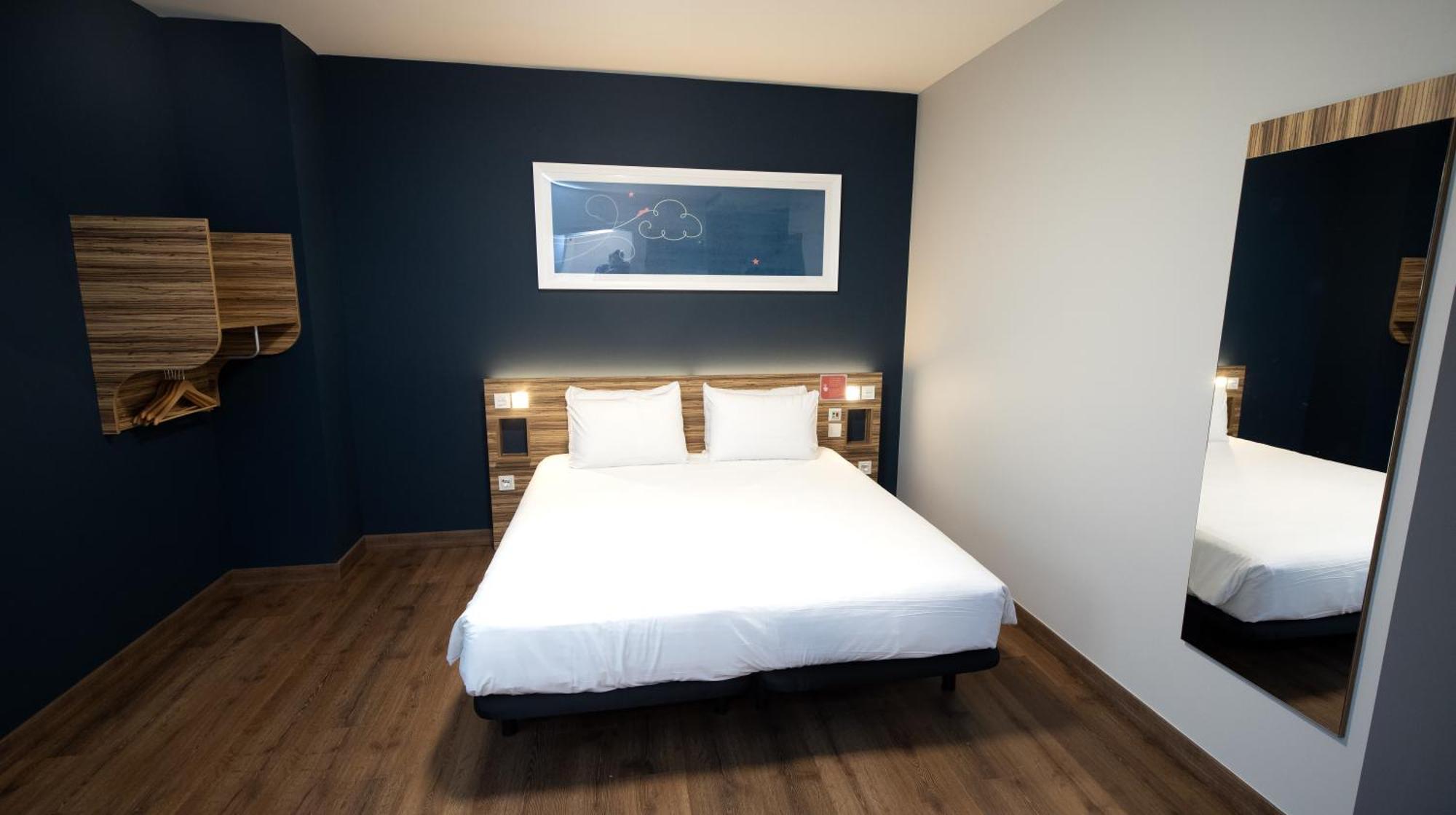 Travelodge Madrid Metropolitano Room photo